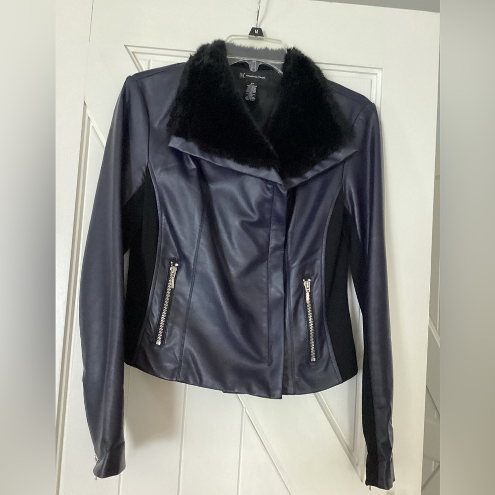 INC  XS NAVY BLUE LEATHER LOOK WITH BLACK  FUR COLLAR  FRONT  ZIP